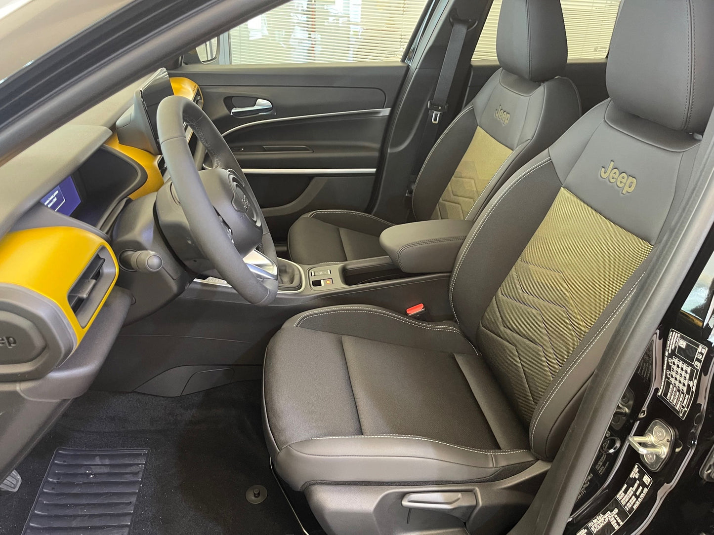 JEEP AVENGER 1.2 MHEV e-Hybrid Turbo Autom. Longitude - FW/AV