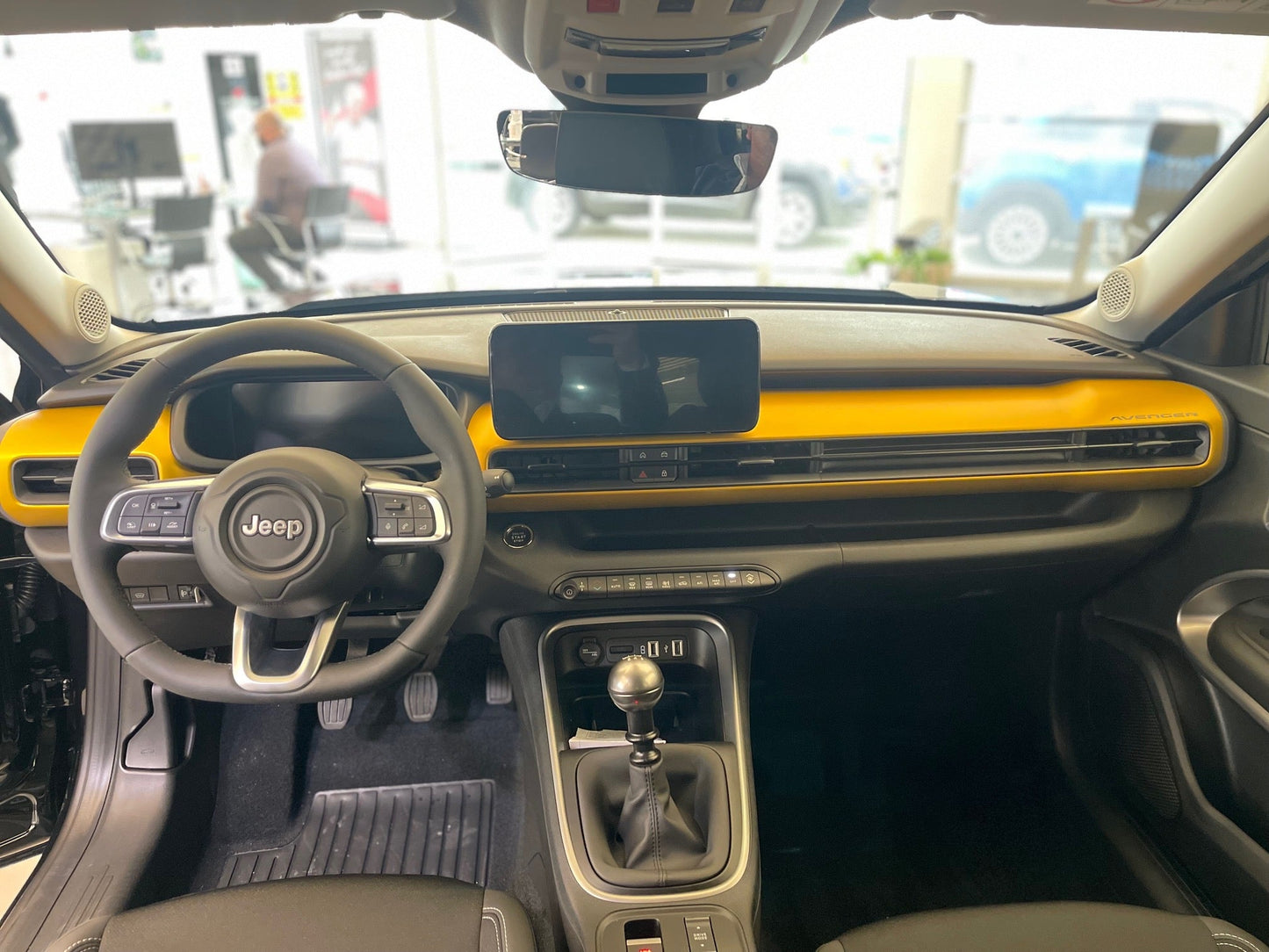 JEEP AVENGER 1.2 MHEV e-Hybrid Turbo Autom. Longitude - FW/AV